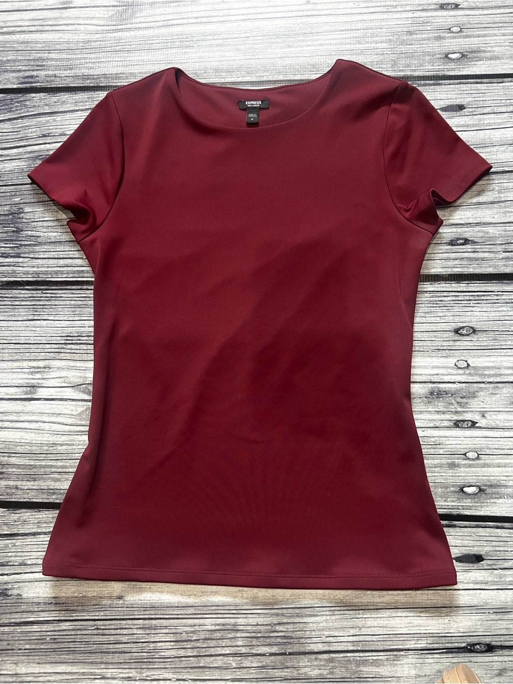 Express Body Contour Women’s Short Sleeve Crewneck Top in Burgundy